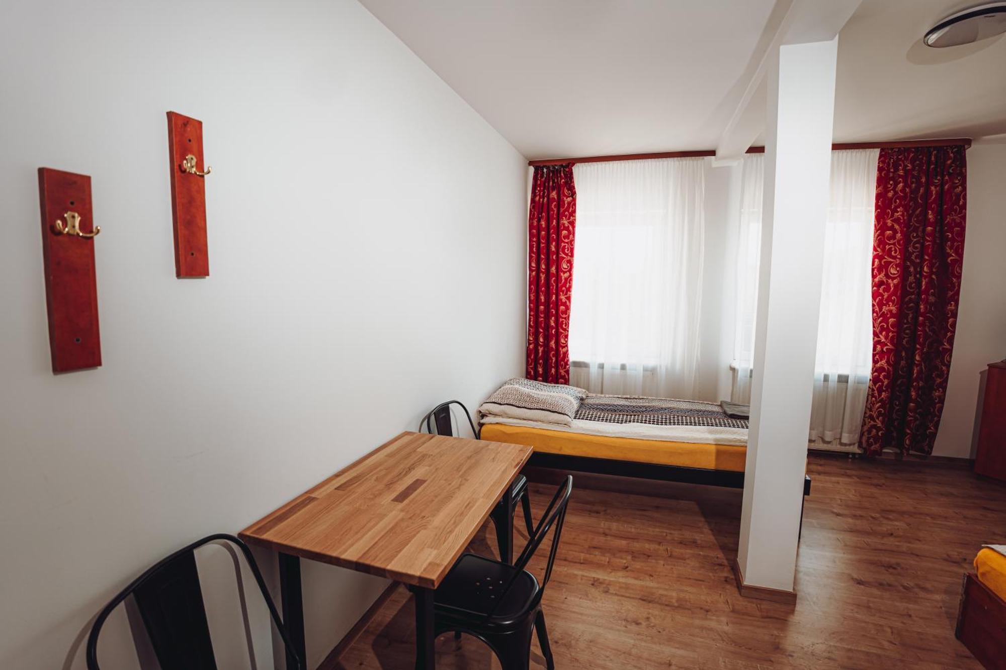 Kalwados Hotel Radzymin Ngoại thất bức ảnh