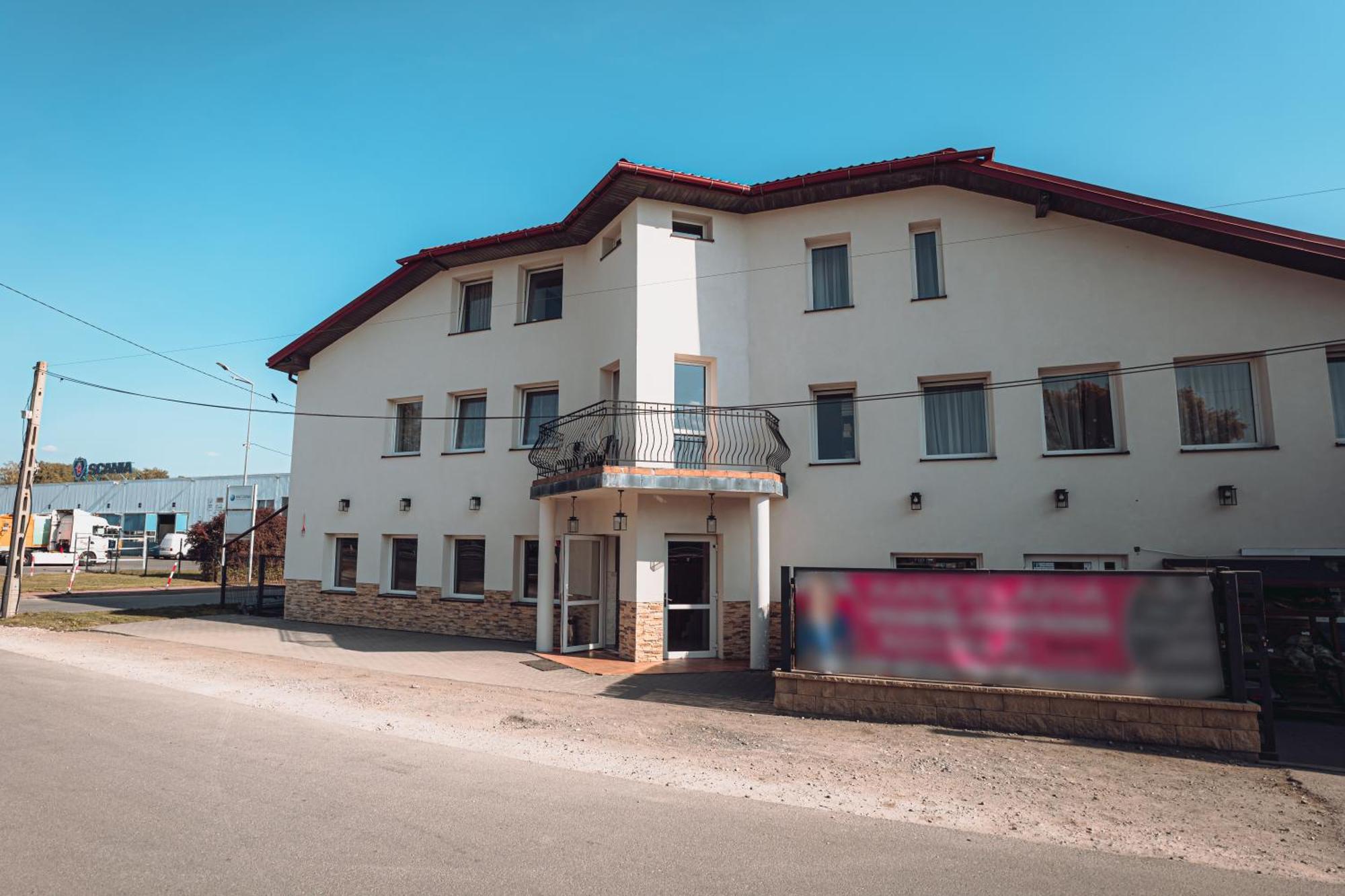 Kalwados Hotel Radzymin Ngoại thất bức ảnh