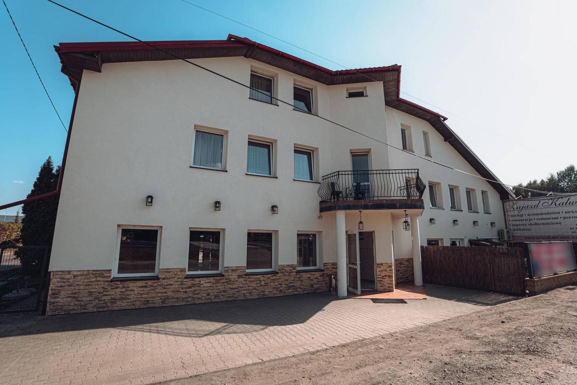 Kalwados Hotel Radzymin Ngoại thất bức ảnh