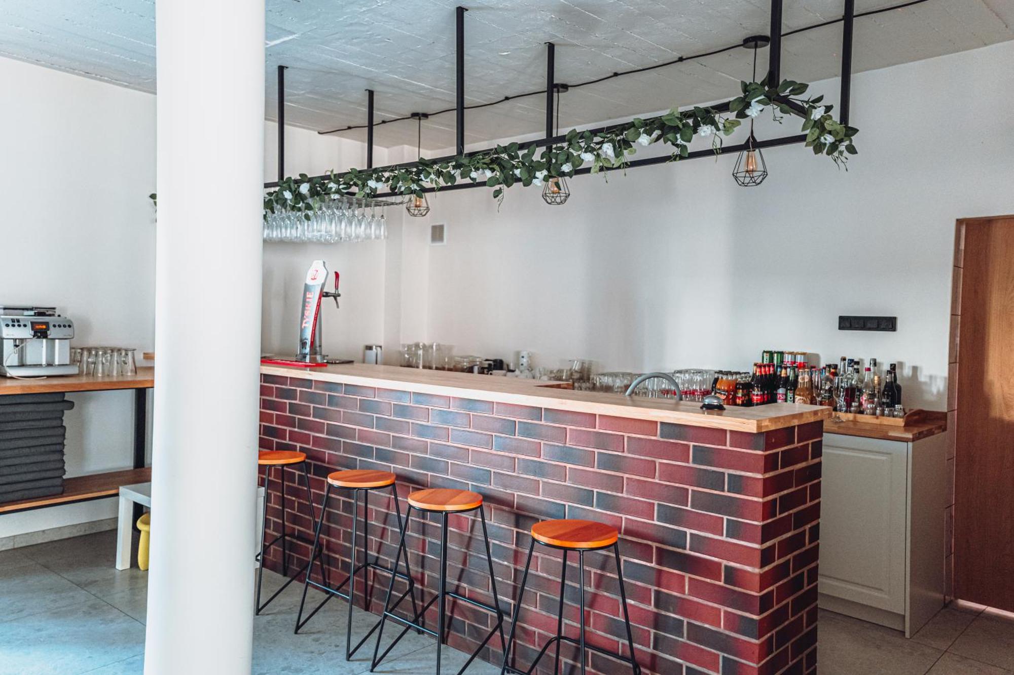 Kalwados Hotel Radzymin Ngoại thất bức ảnh
